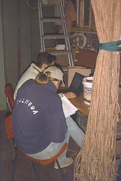 10109802kl.jpg (82319 bytes)